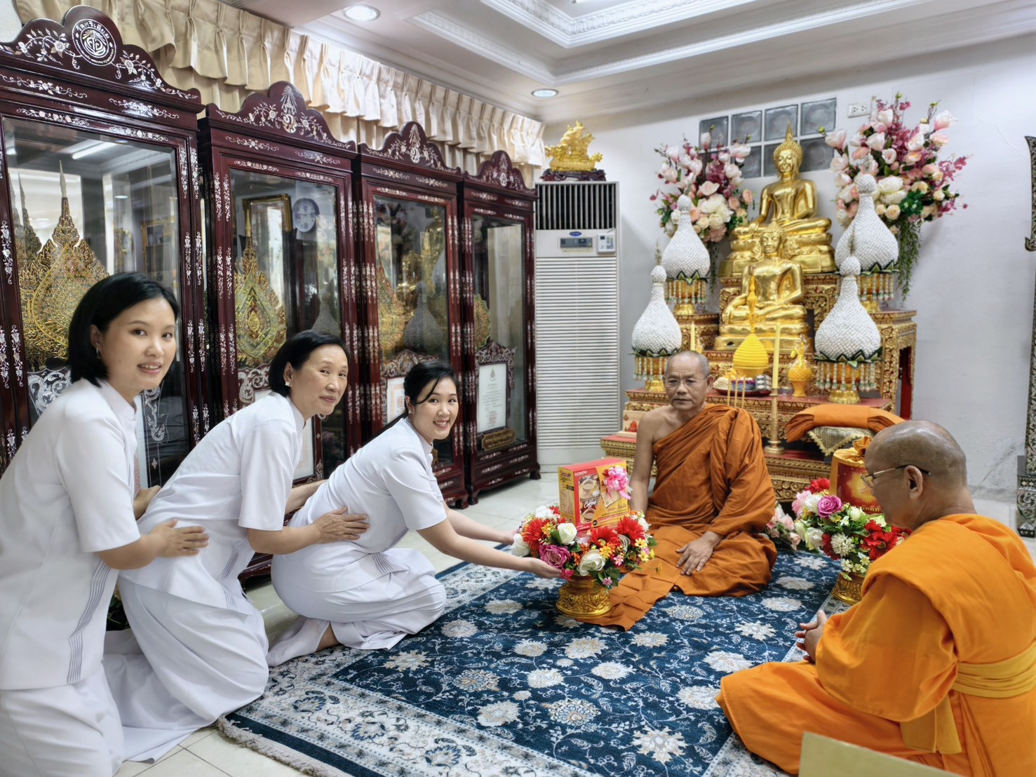 ภาพร่วมพิธีกรรมวัดศรีเอี่ยม