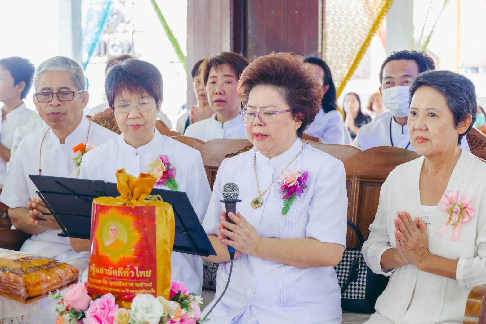 ภาพกล่าวคำถวายกฐินวัดโพธิ์เลื่อน