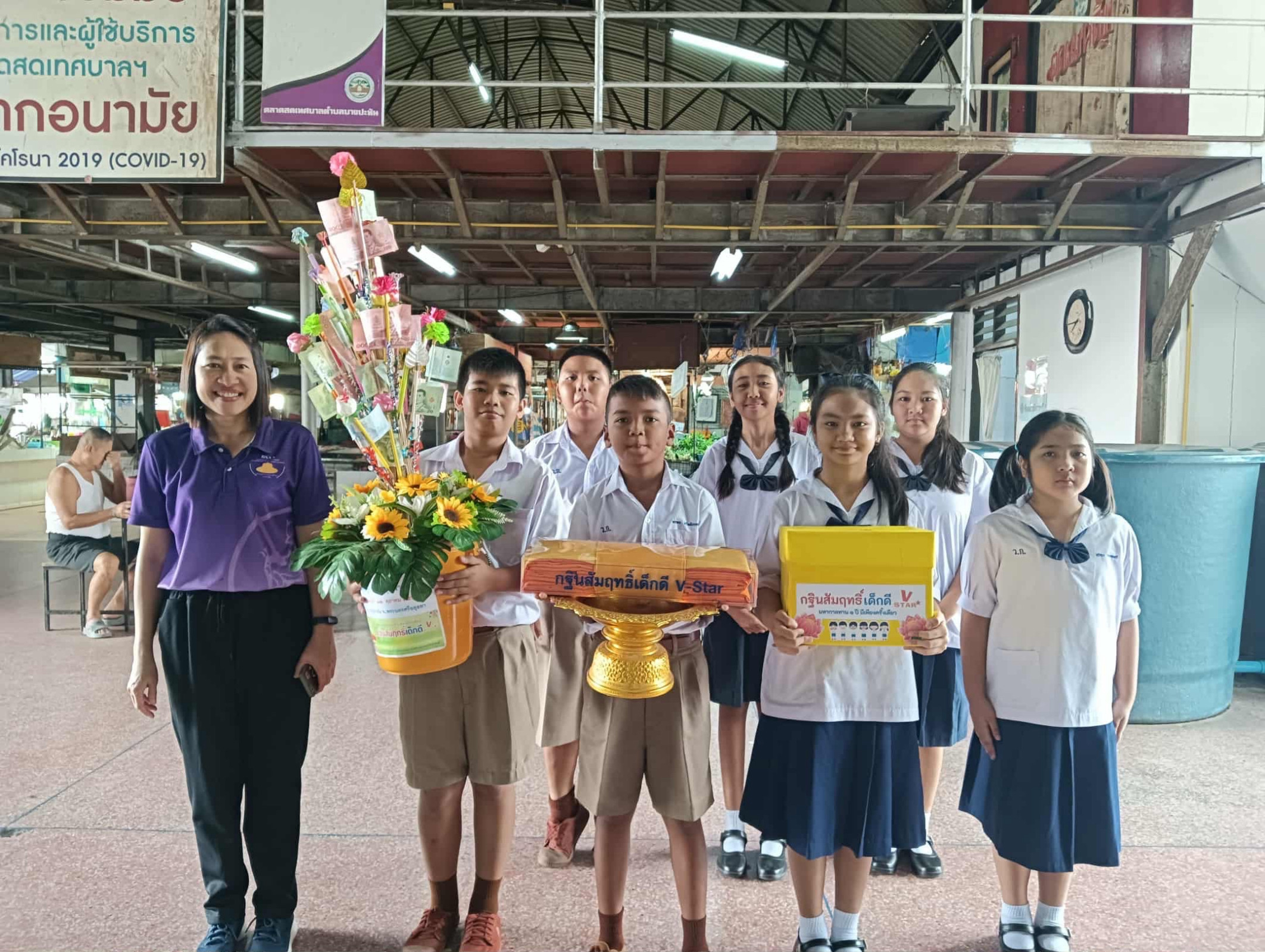 ภาพร่วมพิธีกรรมวัดไก่