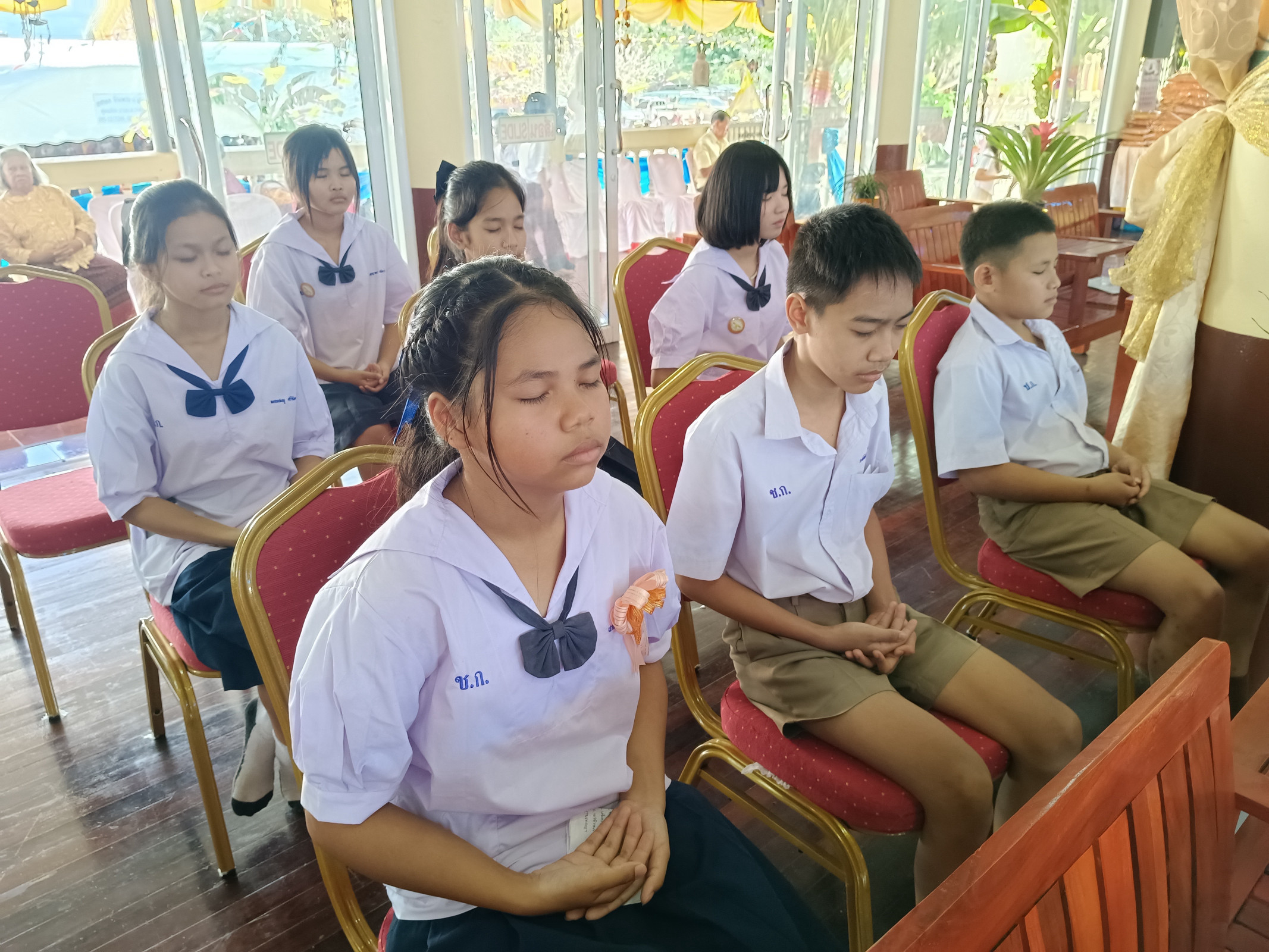 ภาพร่วมพิธีกรรมวัดปากช่องสาริกา