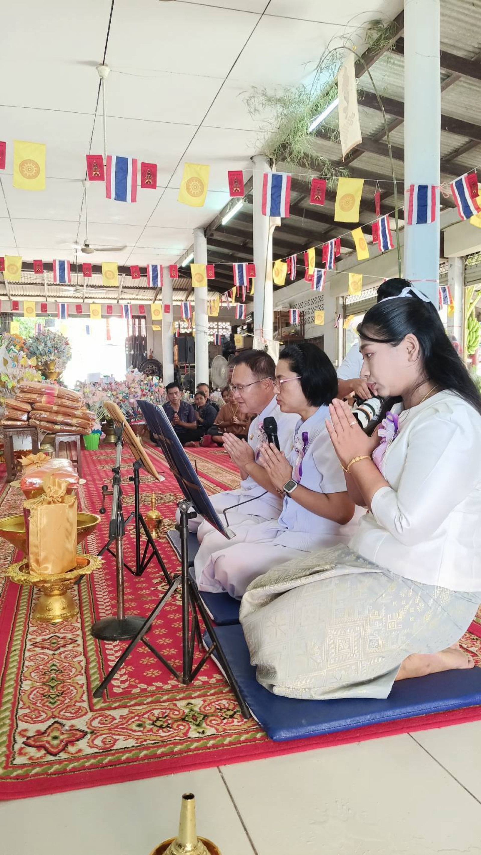 ภาพกล่าวคำถวายกฐินวัดหนองยายอ่วม