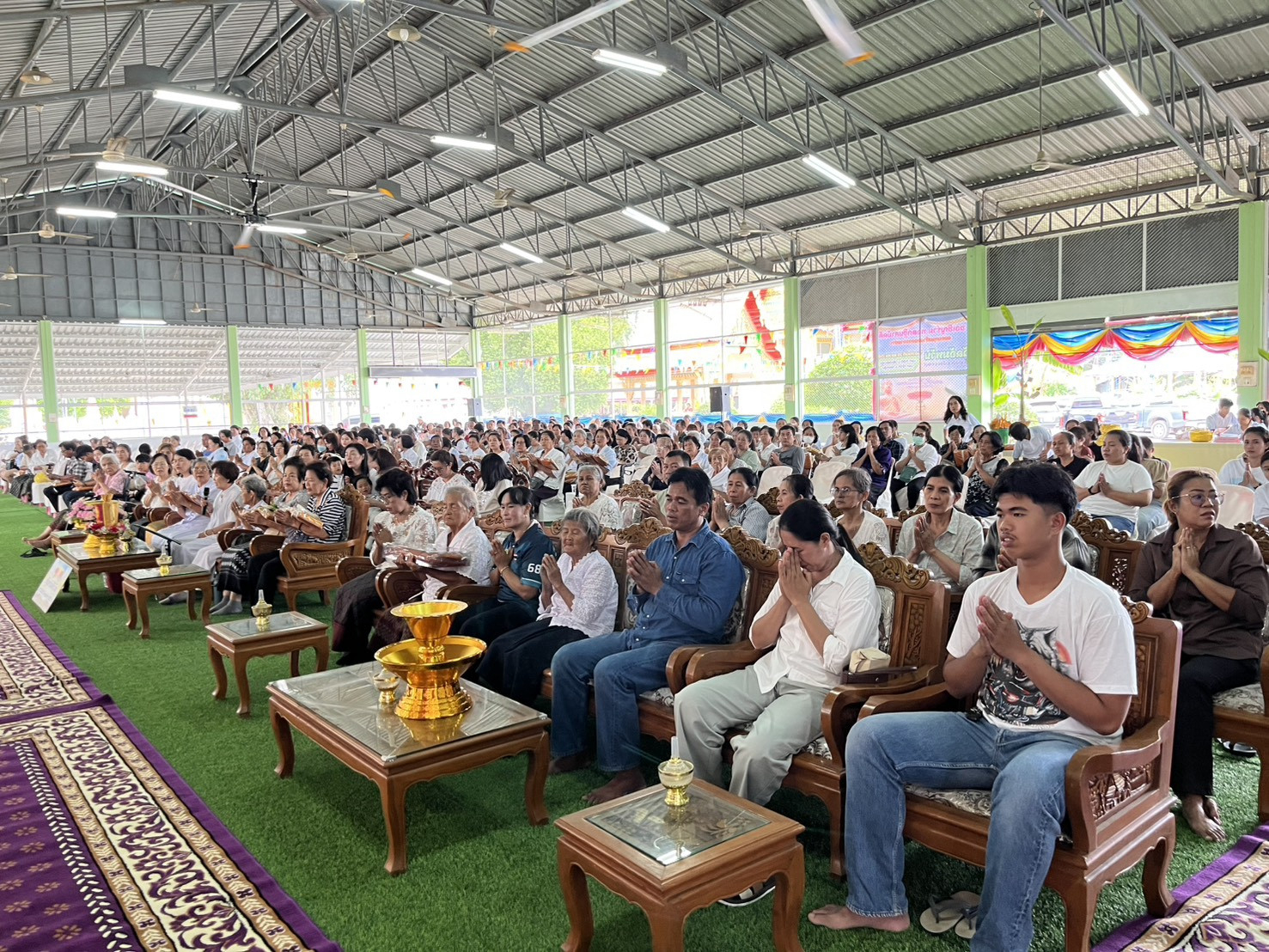 ภาพร่วมพิธีกรรมวัดอัมพวัน