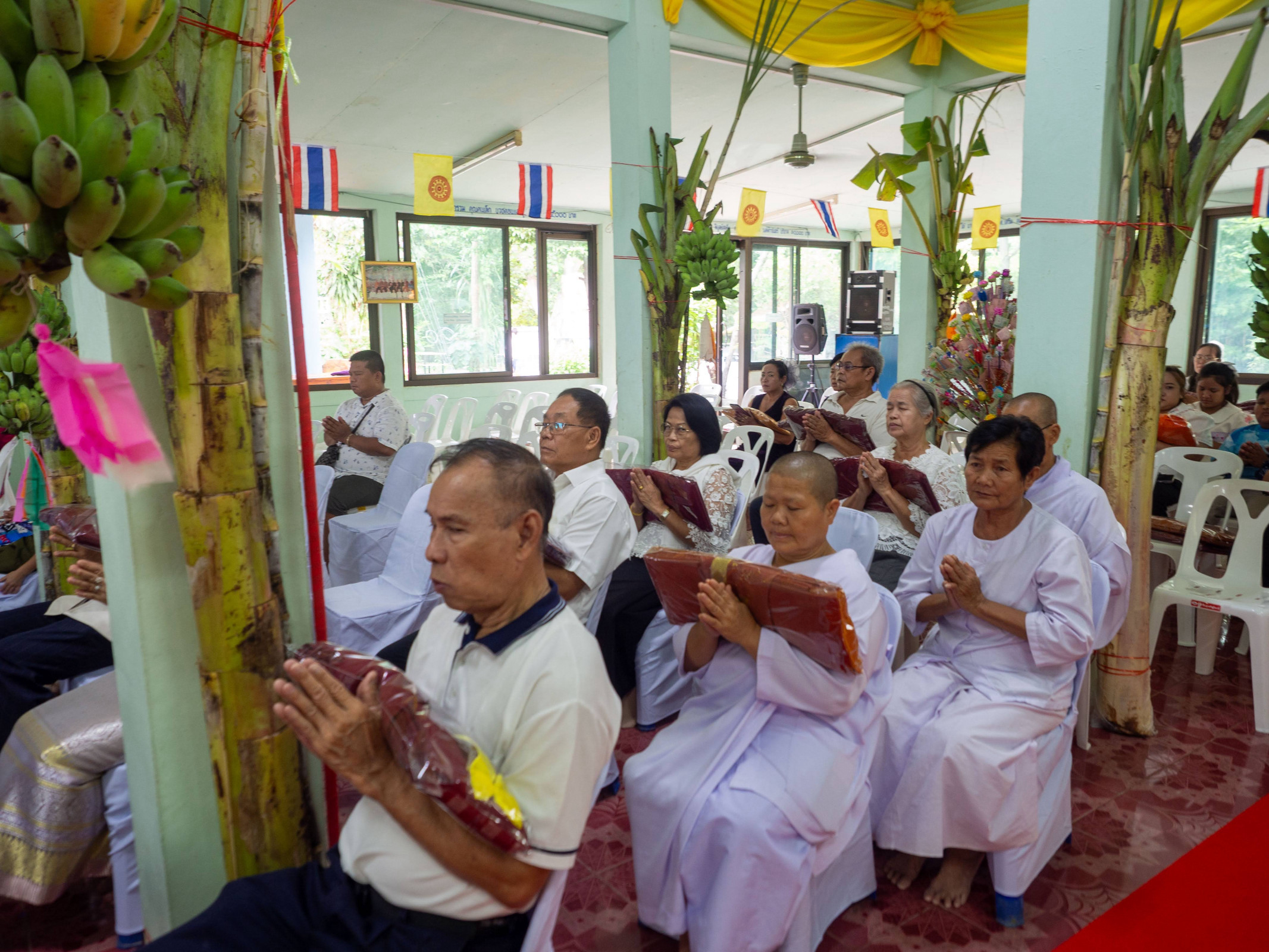 ภาพร่วมพิธีกรรมที่พักสงฆ์เขาพุคำ