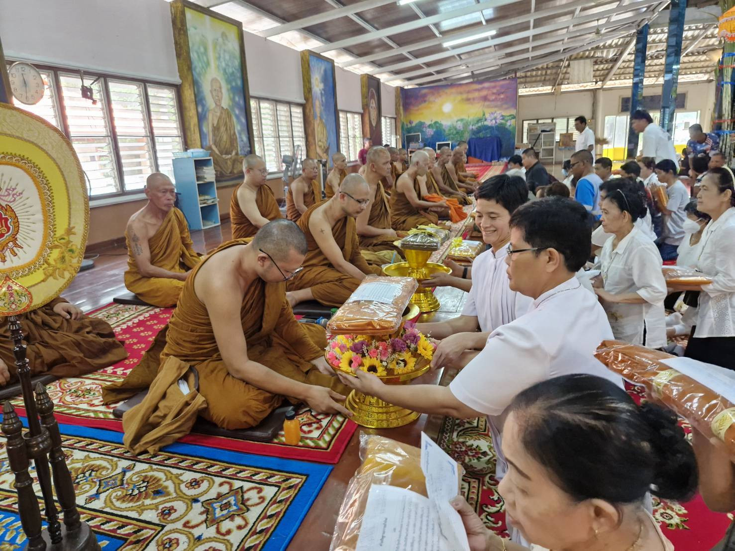 ภาพร่วมพิธีกรรมที่พักสงฆ์ป่าน้ำตกเขมโก