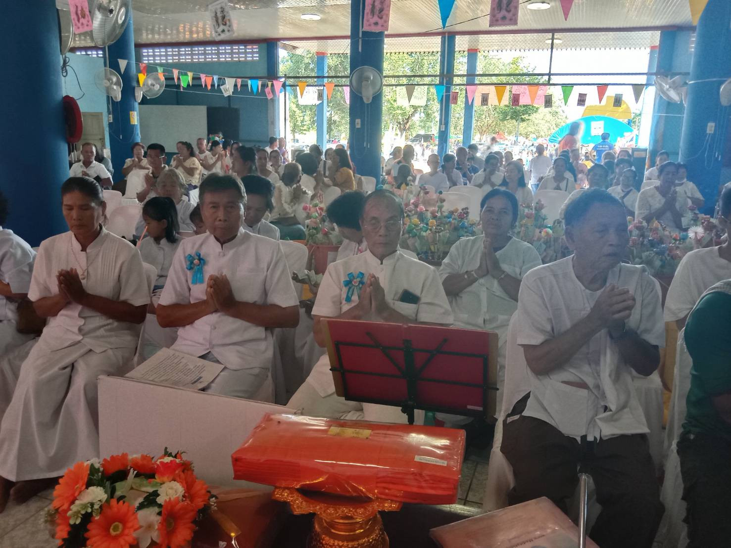 ภาพร่วมพิธีกรรมวัดใหม่มงคลทุ่งกระทั่ง