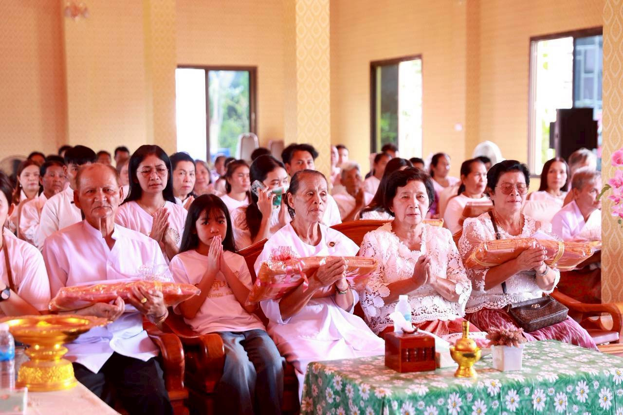 ภาพร่วมพิธีกรรมวัดดอนมะเกลือ