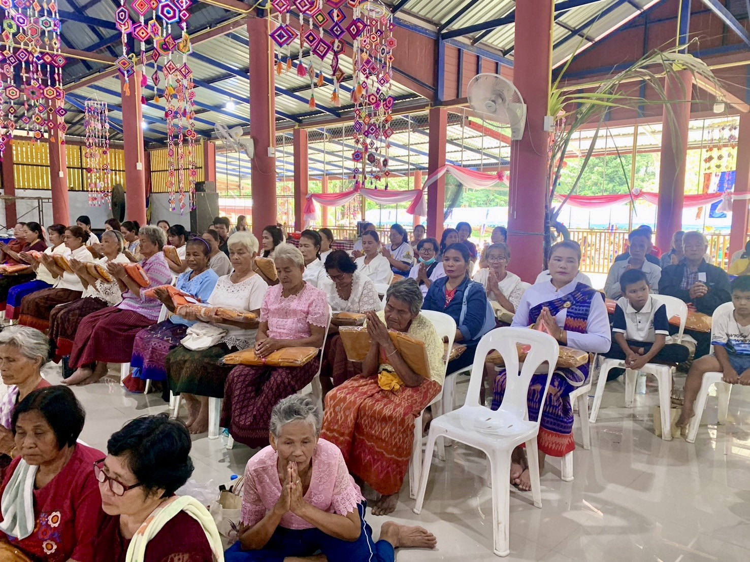 ภาพร่วมพิธีกรรมวัดโคกเฟือง