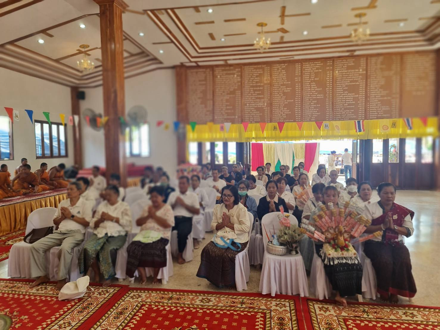 ภาพร่วมพิธีกรรมวัดโชติรสธรรมากร