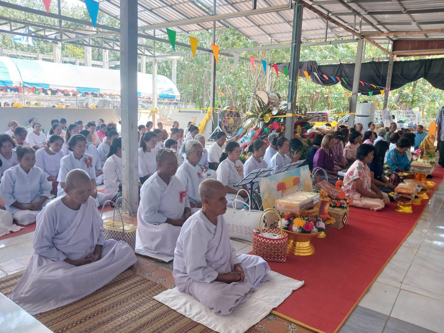 ภาพร่วมพิธีกรรมวัดภาวนาจันทสาร