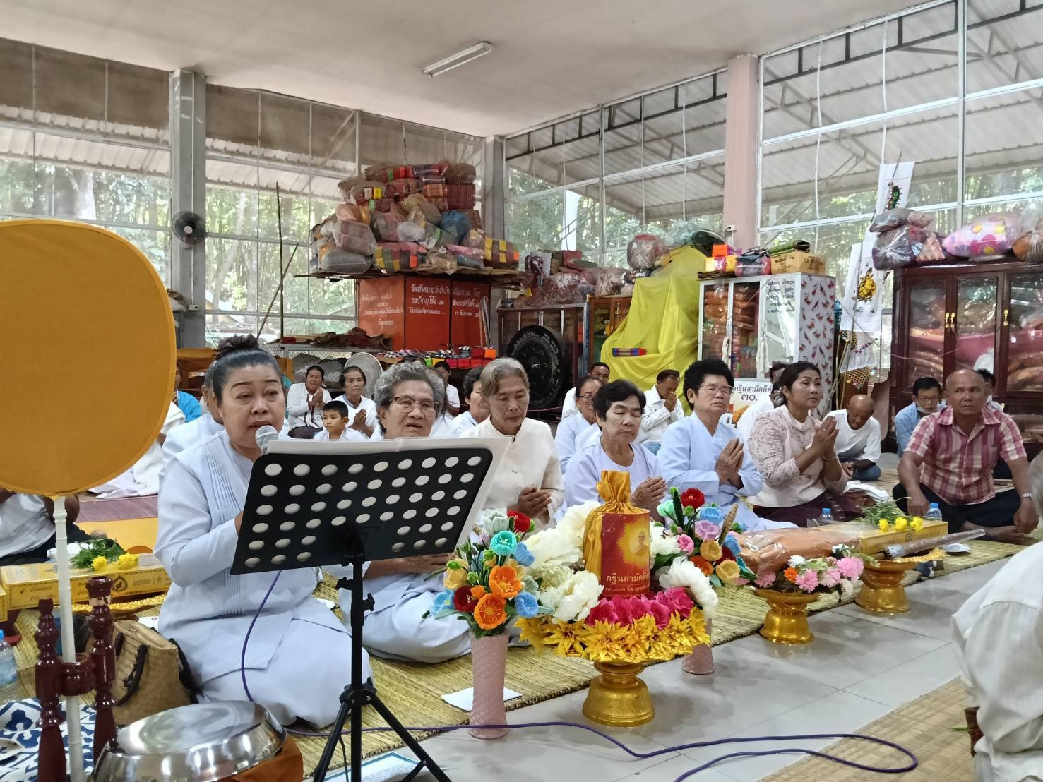 ภาพร่วมพิธีกรรมที่พักสงฆ์บำเพ็ญธรรม