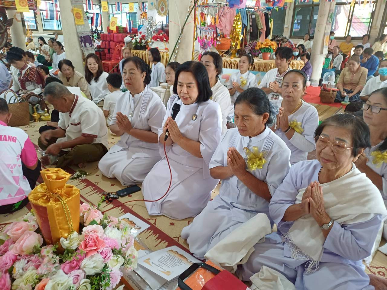 ภาพกล่าวคำถวายกฐินวัดโพธิ์ชัย