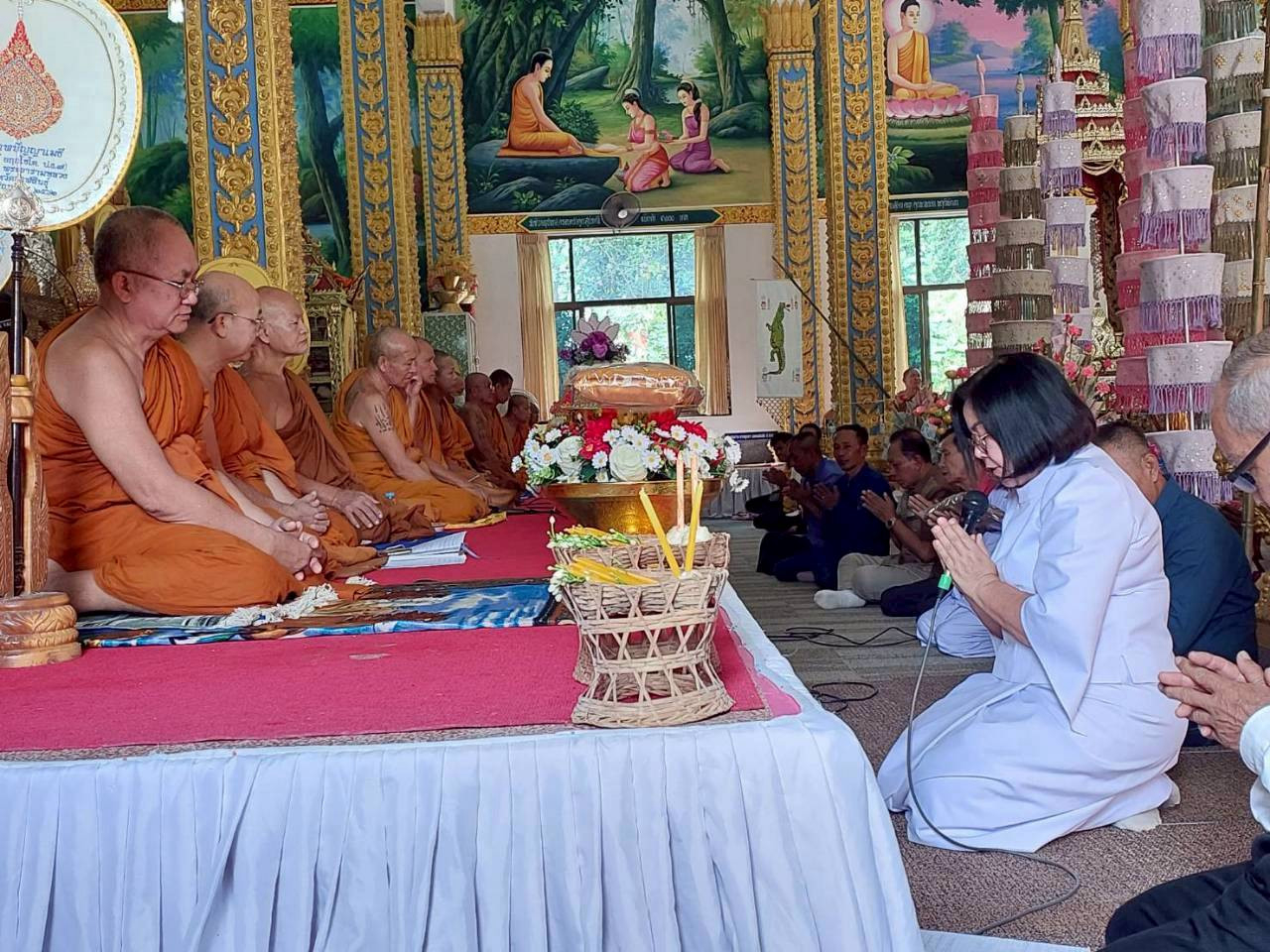 ภาพกล่าวคำถวายกฐินวัดกกต้อง