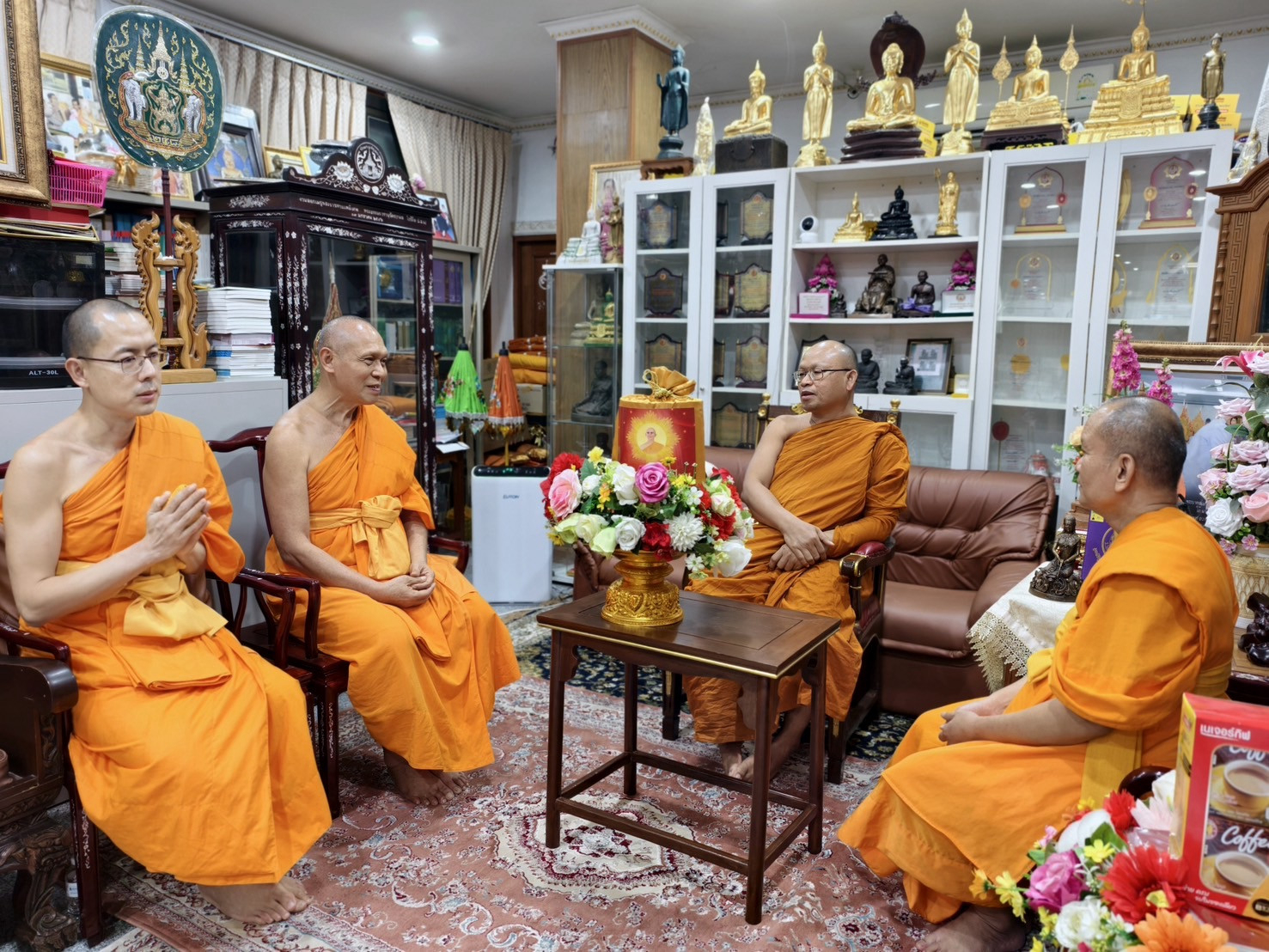 ภาพกล่าวคำถวายกฐินวัดโมลีโลกยาราม