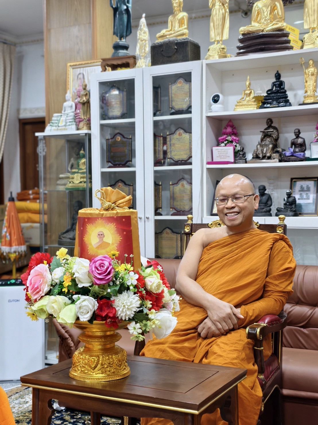 ภาพร่วมพิธีกรรมวัดโมลีโลกยาราม