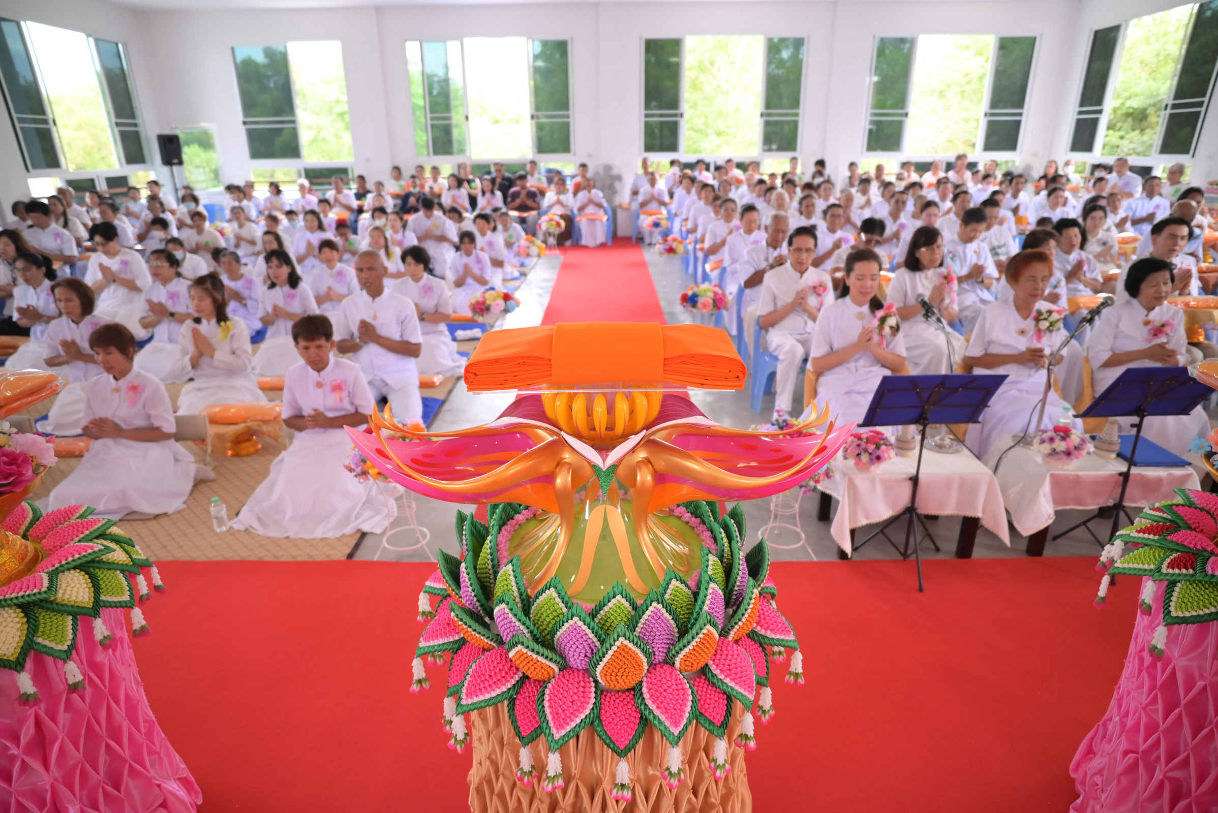 ภาพร่วมพิธีกรรมศูนย์ปฏิบัติธรรมจังหวัดนครนายก