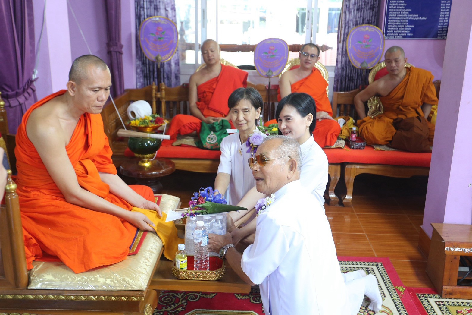 ภาพร่วมพิธีกรรมวัดป่าตาลใต้