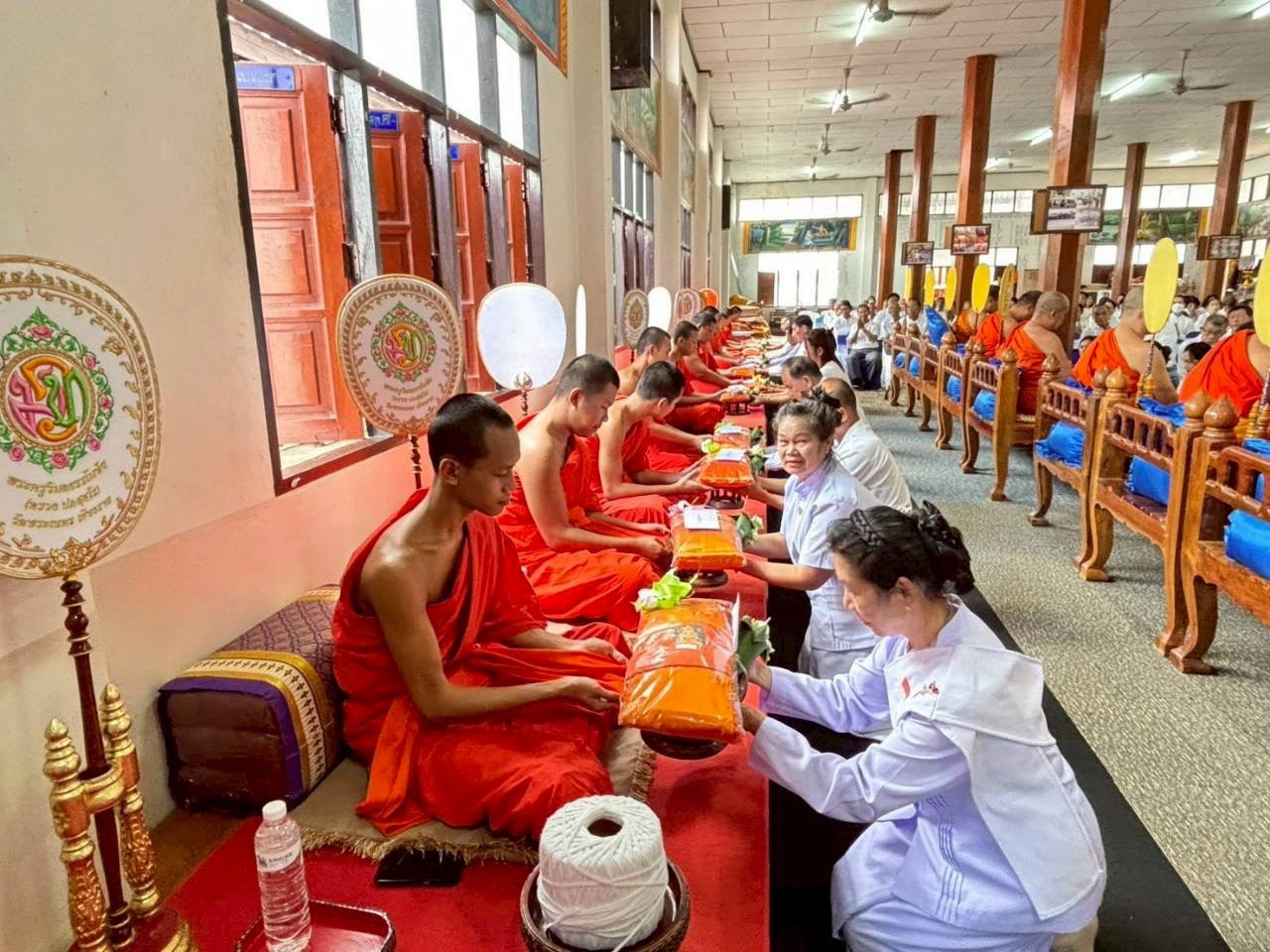 ภาพร่วมพิธีกรรมวัดพระเนตร