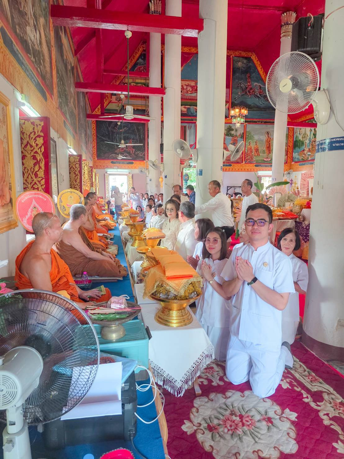 ภาพร่วมพิธีกรรมวัดอินทนิเวศน์