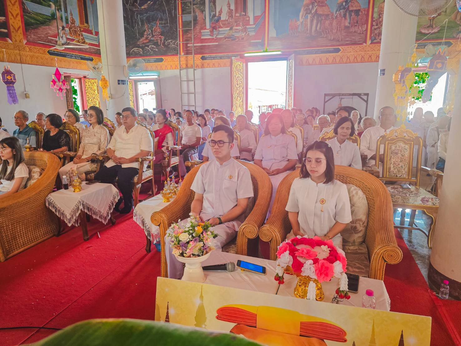 ภาพร่วมพิธีกรรมวัดพงป่าหวาย