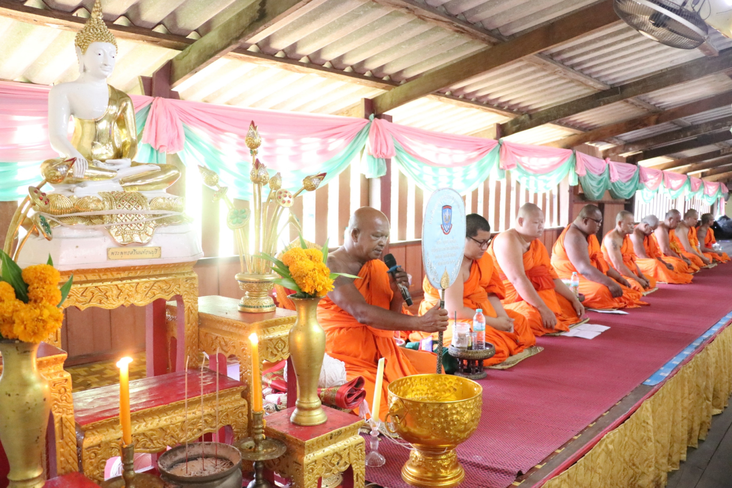 ภาพร่วมพิธีกรรมวัดศรีพรหมจักร