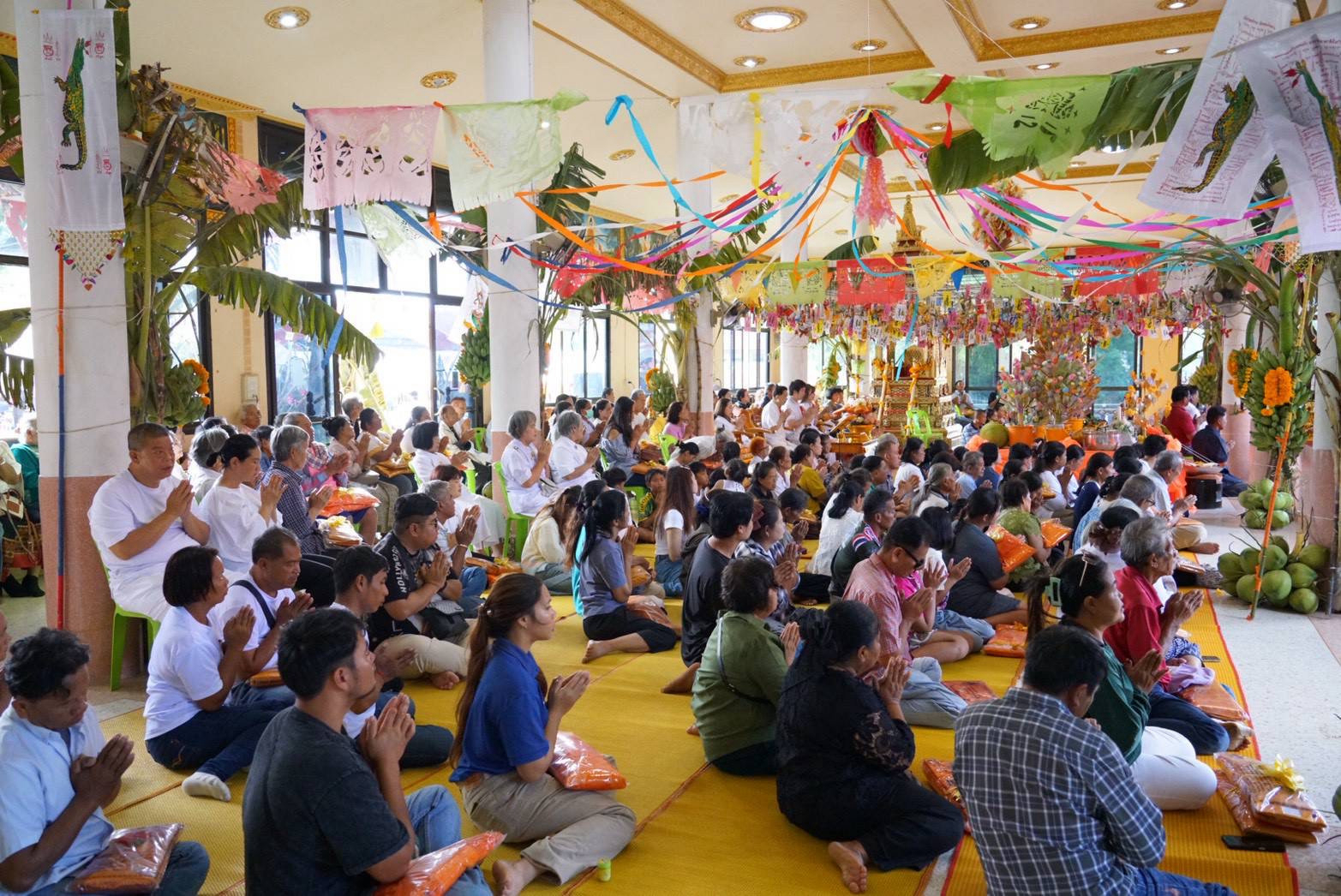 ภาพร่วมพิธีกรรมวัดสวนทองรวมมิตร