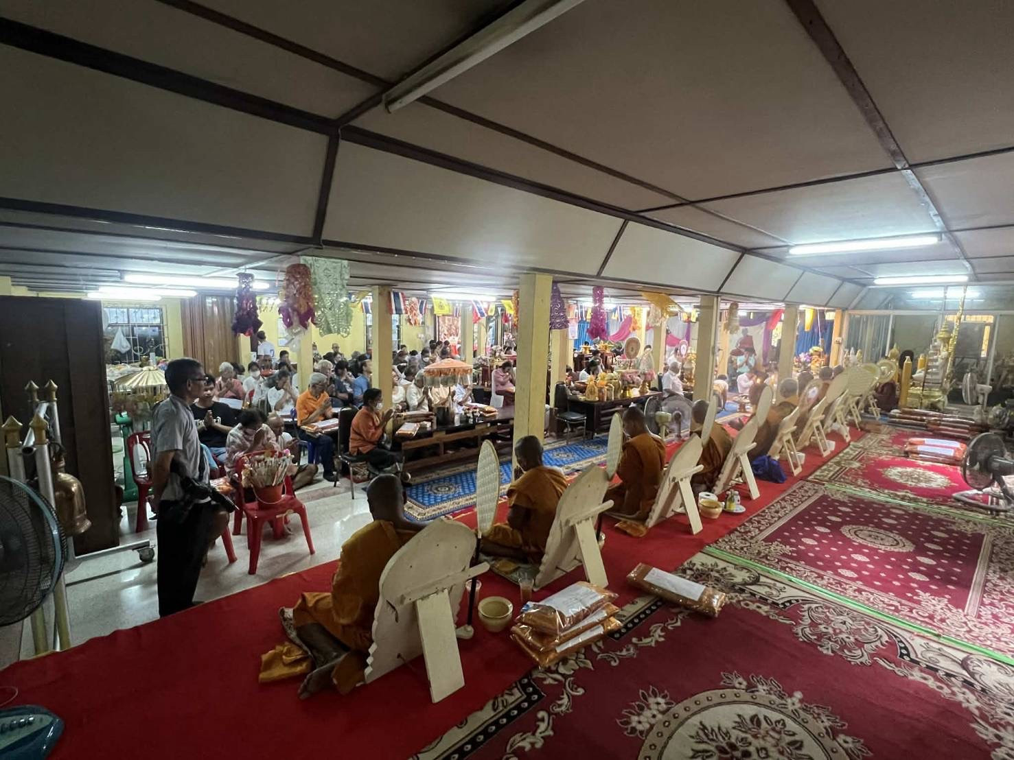 ภาพร่วมพิธีกรรมวัดคั่นตะเคียน