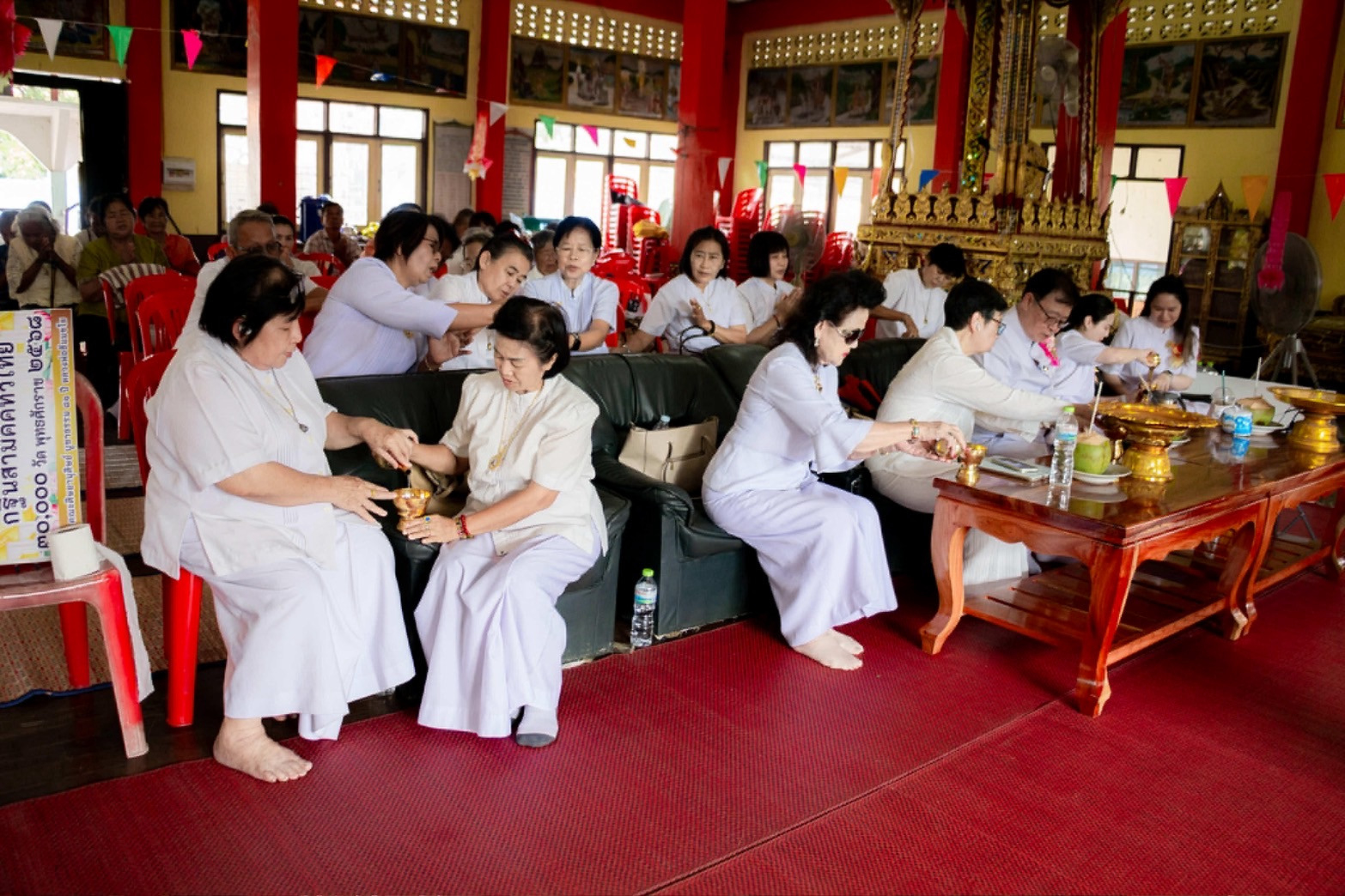 ภาพร่วมพิธีกรรมวัดโพธิ์งาม