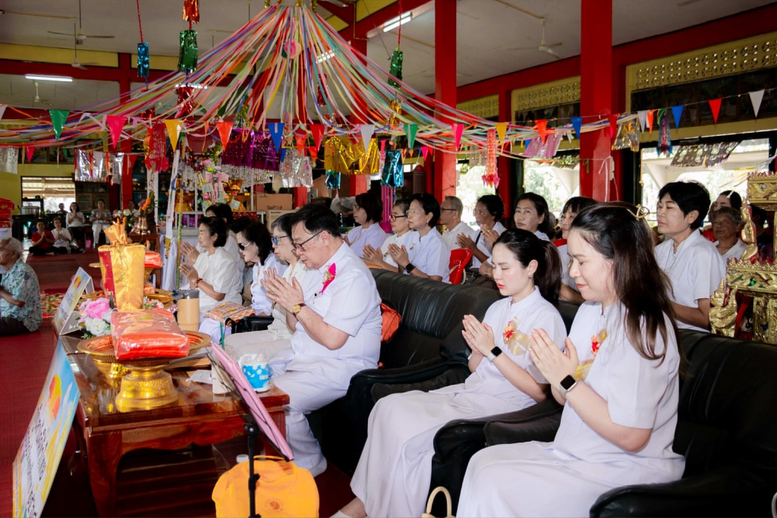 ภาพร่วมพิธีกรรมวัดโพธิ์งาม