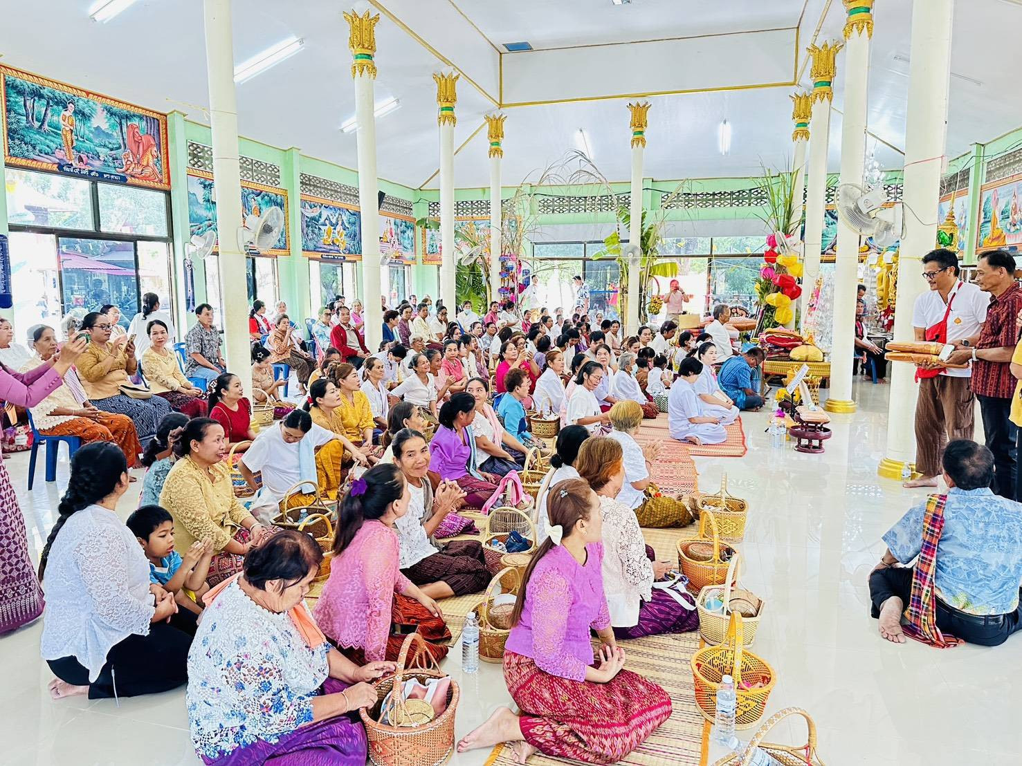 ภาพร่วมพิธีกรรมวัดคุ้มดงเมืองจอก
