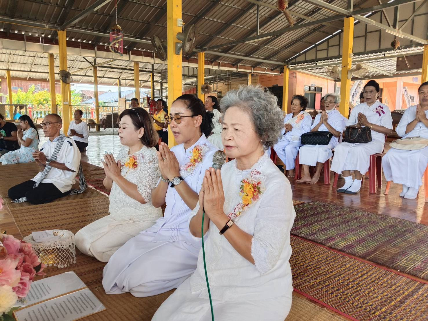ภาพกล่าวคำถวายกฐินวัดวารีอุดม