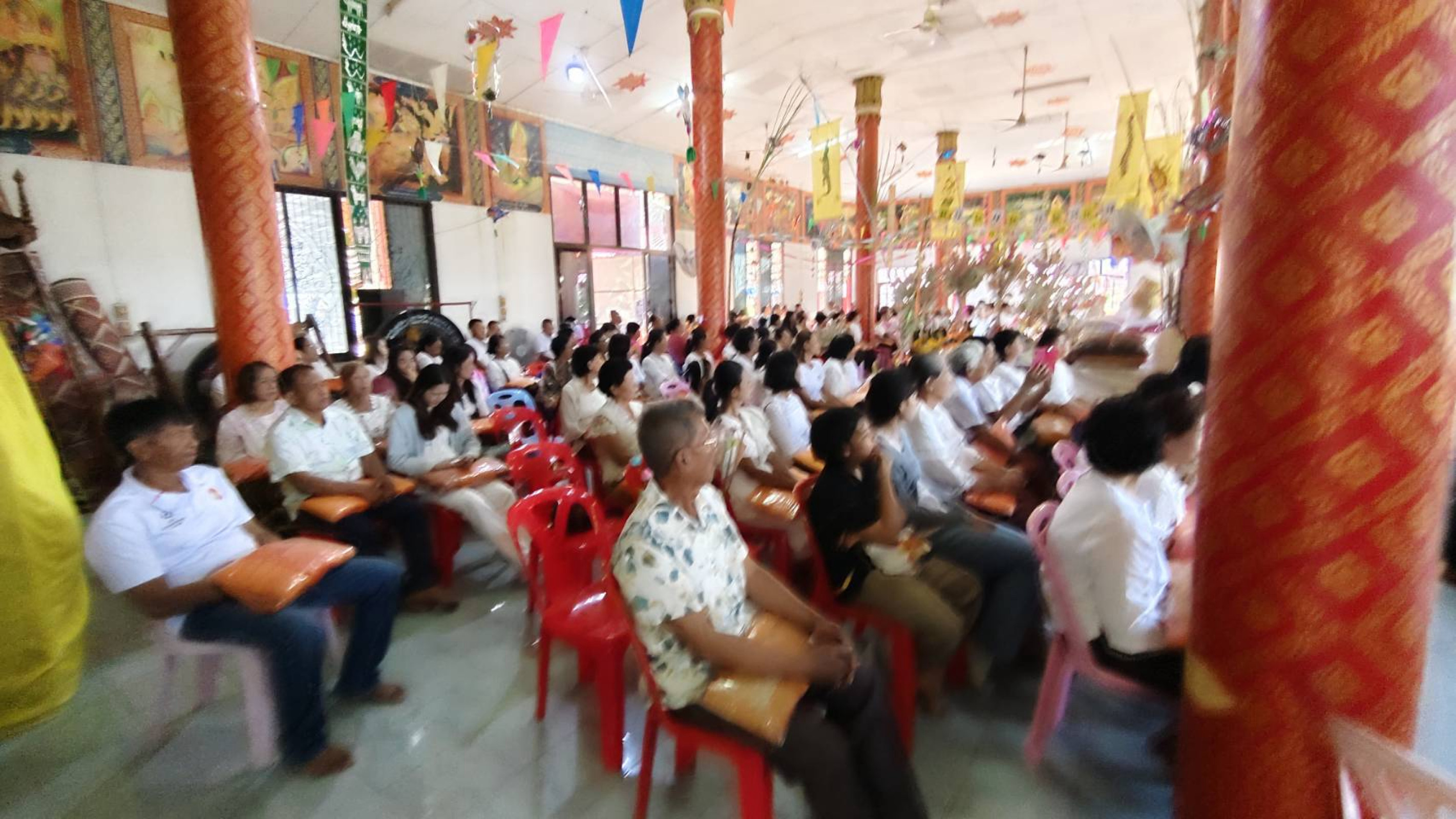 ภาพร่วมพิธีกรรมวัดทุ่งสว่างนาจารย์