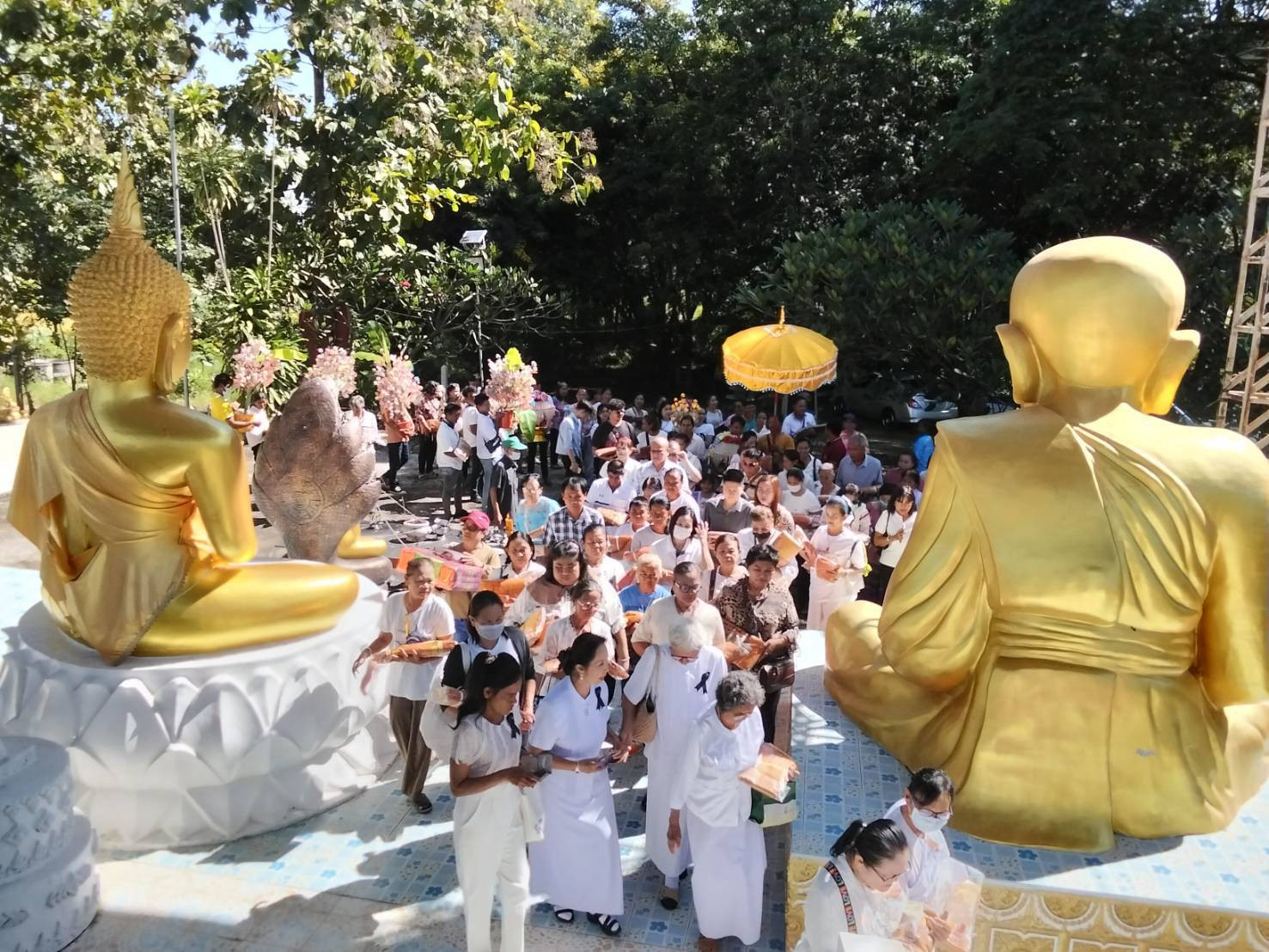 ภาพร่วมพิธีกรรมสำนักสงฆ์บ้านห้วยน้ำบ่อ