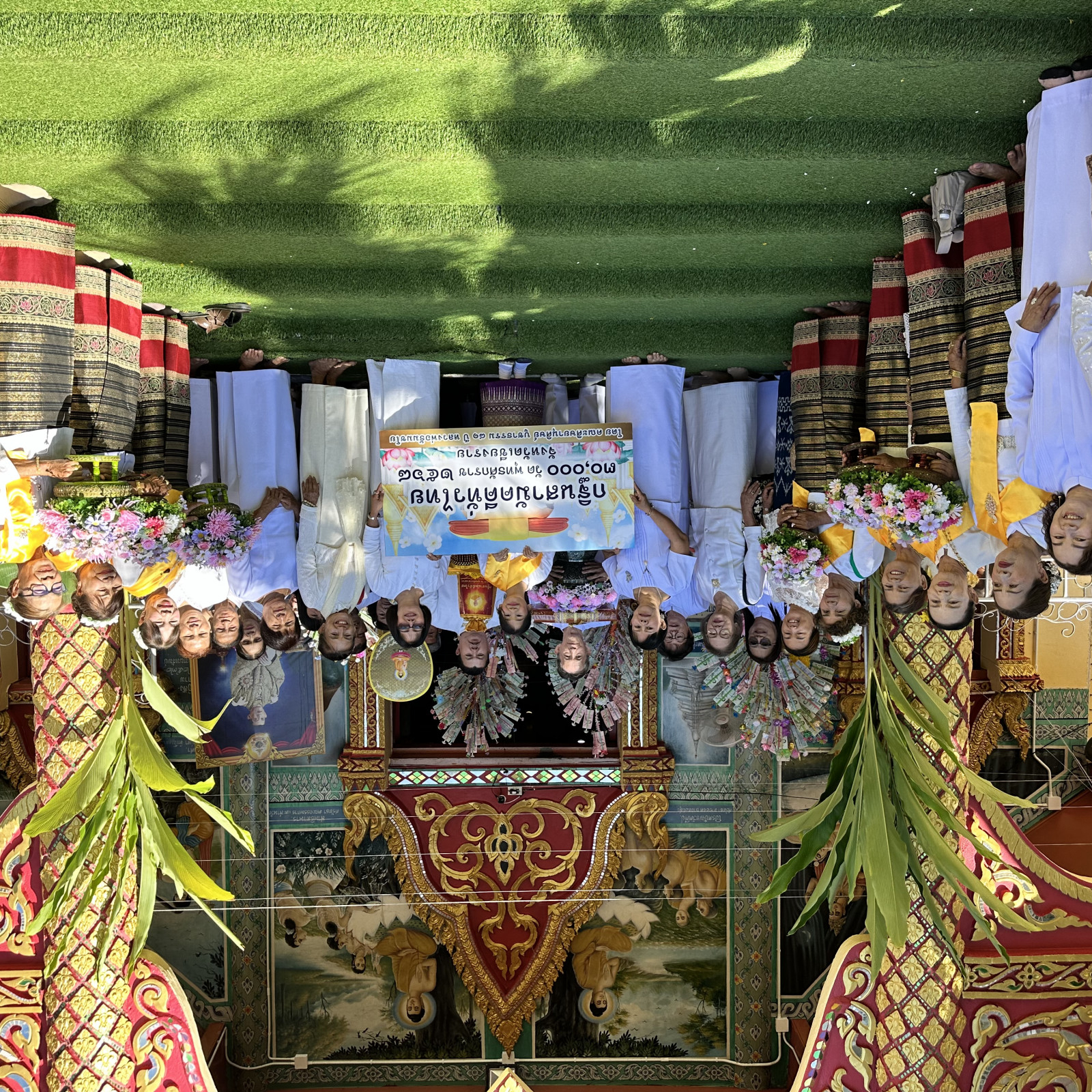 ภาพหมู่ถือพานถวายปัจจัยวัดหัวฝาย