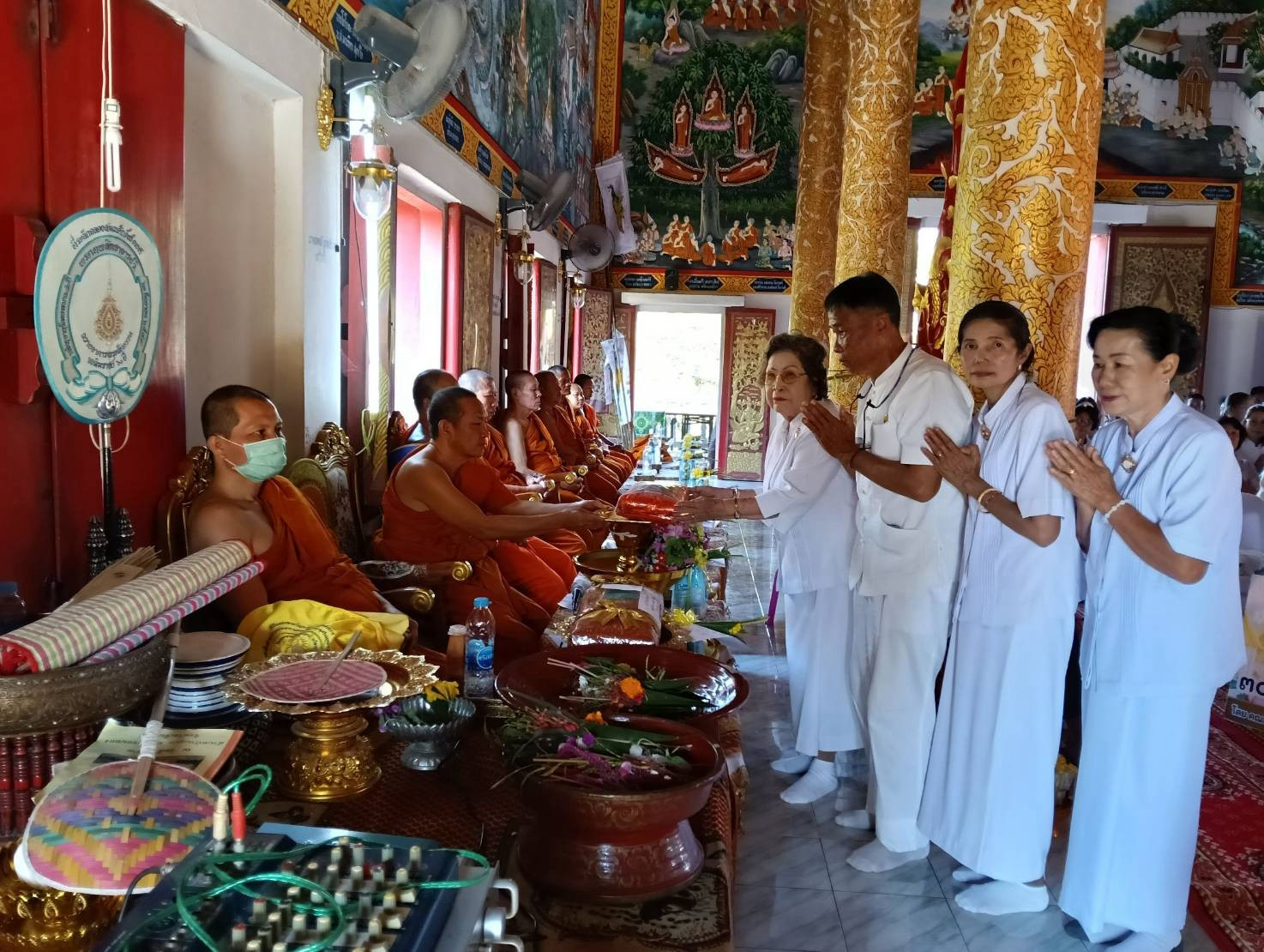 ภาพร่วมพิธีกรรมวัดห้วยทราย