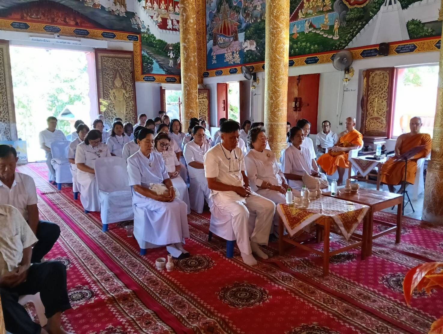 ภาพร่วมพิธีกรรมวัดห้วยทราย