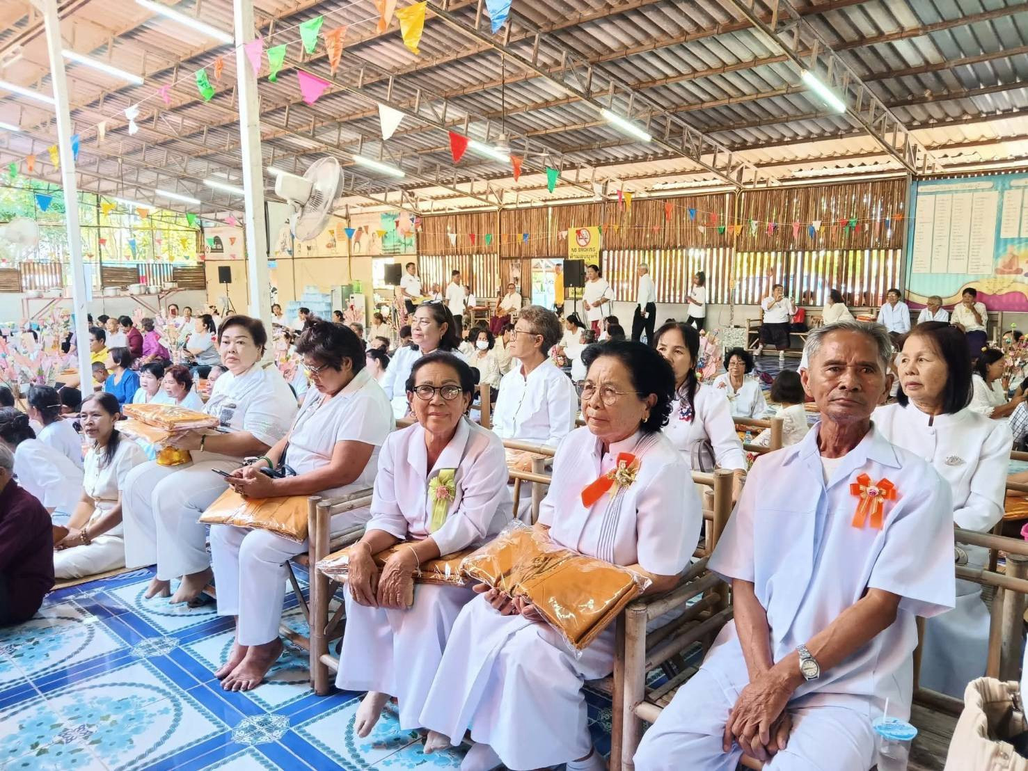 ภาพร่วมพิธีกรรมวัดป่าโคกกุง