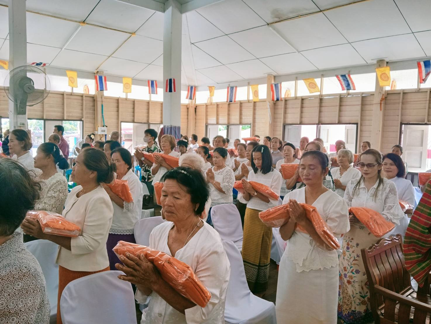 ภาพร่วมพิธีกรรมวัดประจิม