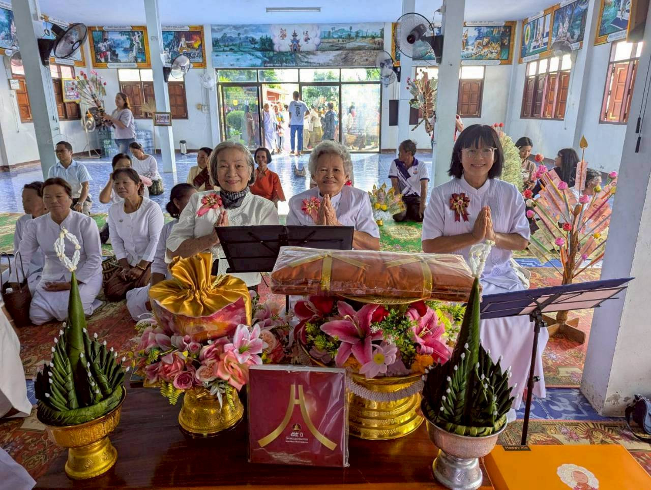 ภาพร่วมขบวนกฐินวัดป่าธรรมวิเวก