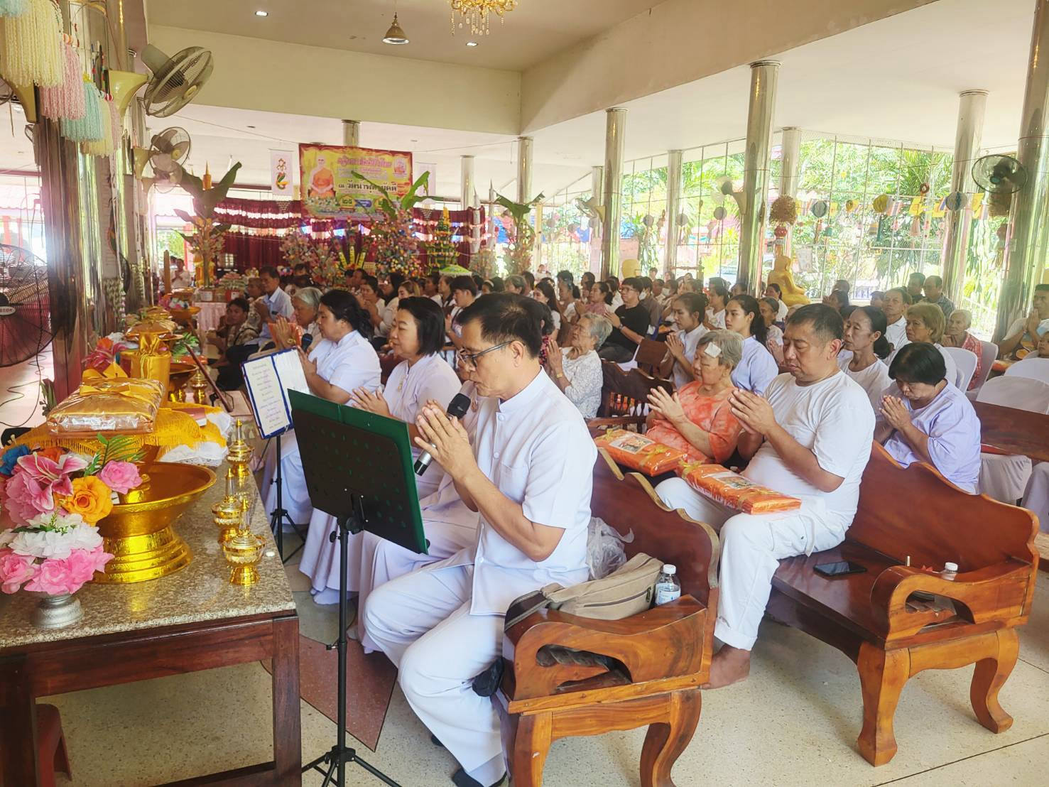 ภาพร่วมพิธีกรรมวัดน้ำพุสามัคคี