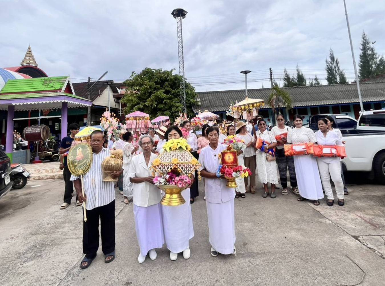 ภาพร่วมขบวนกฐินวัดโพหวาย