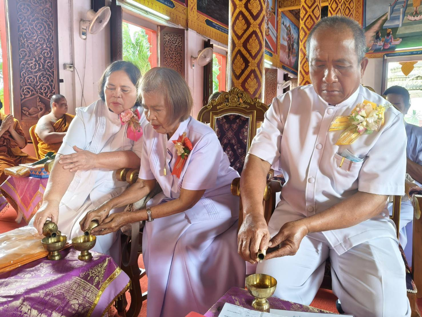 ภาพร่วมพิธีกรรมวัดหนองอาบช้าง