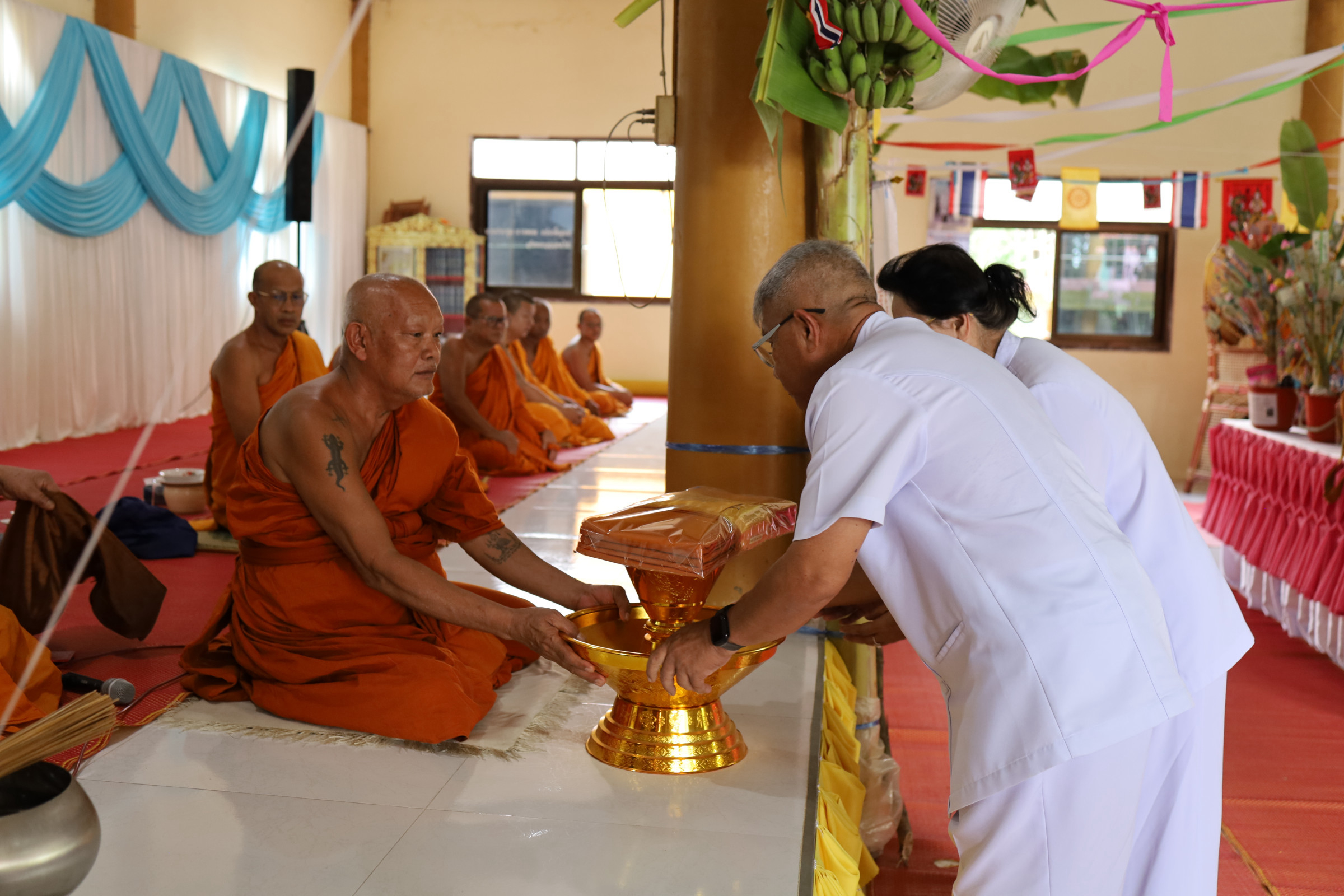 ภาพร่วมพิธีกรรมวัดนาไร่เดียว