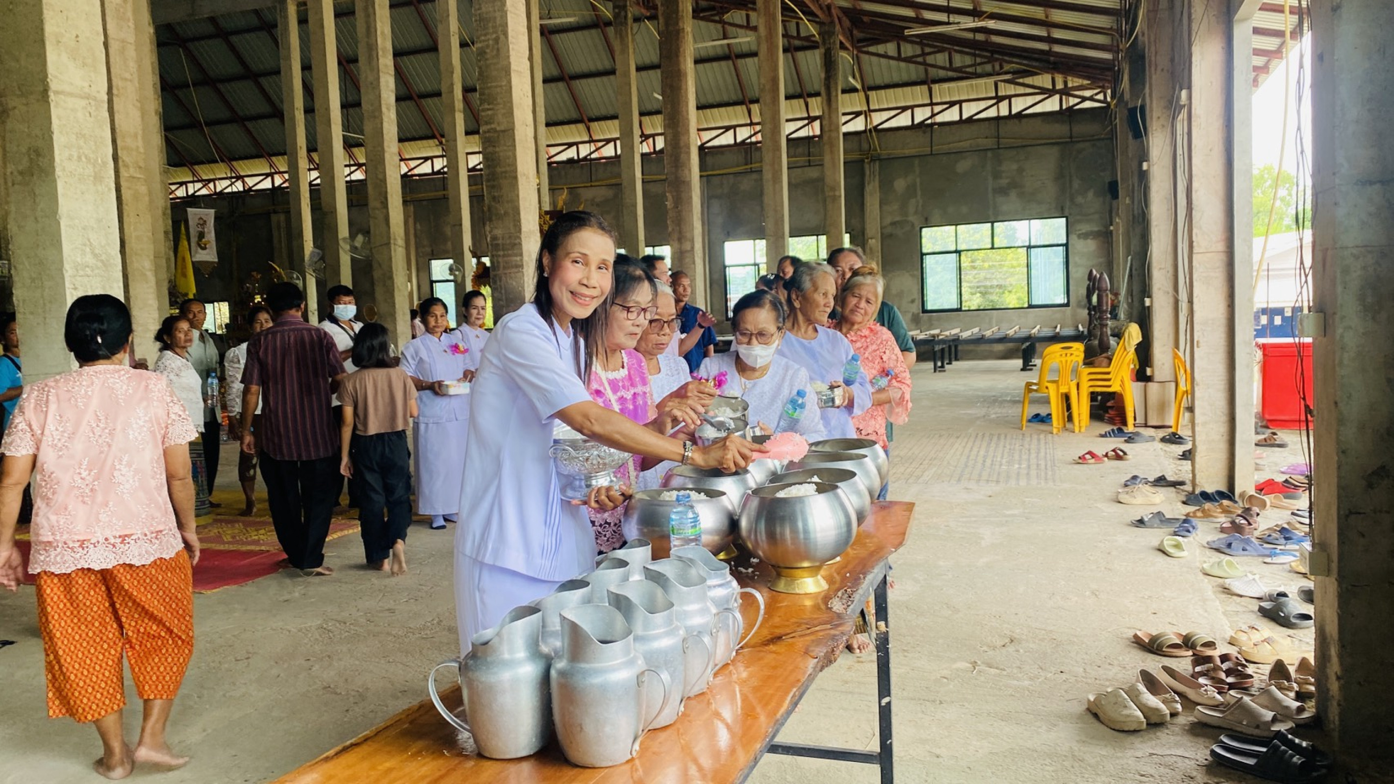 ภาพร่วมพิธีกรรมวัดหนองกี่