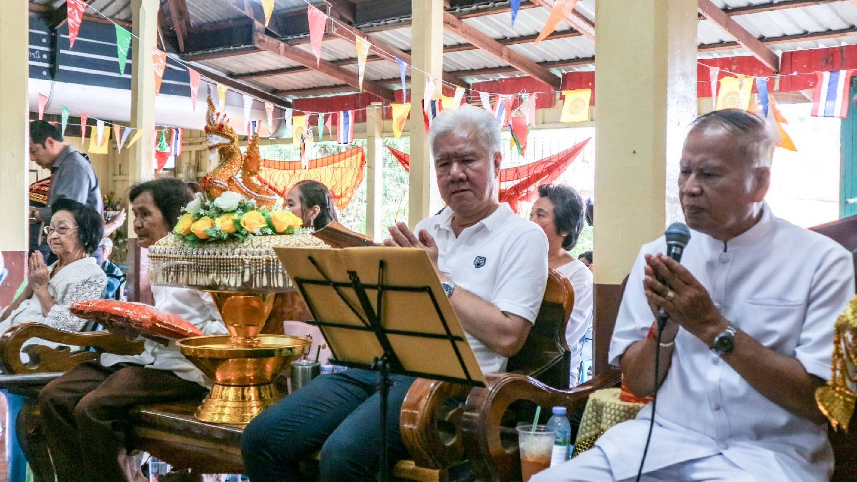 ภาพกล่าวคำถวายกฐินวัดสามัคคีรังสรรค์