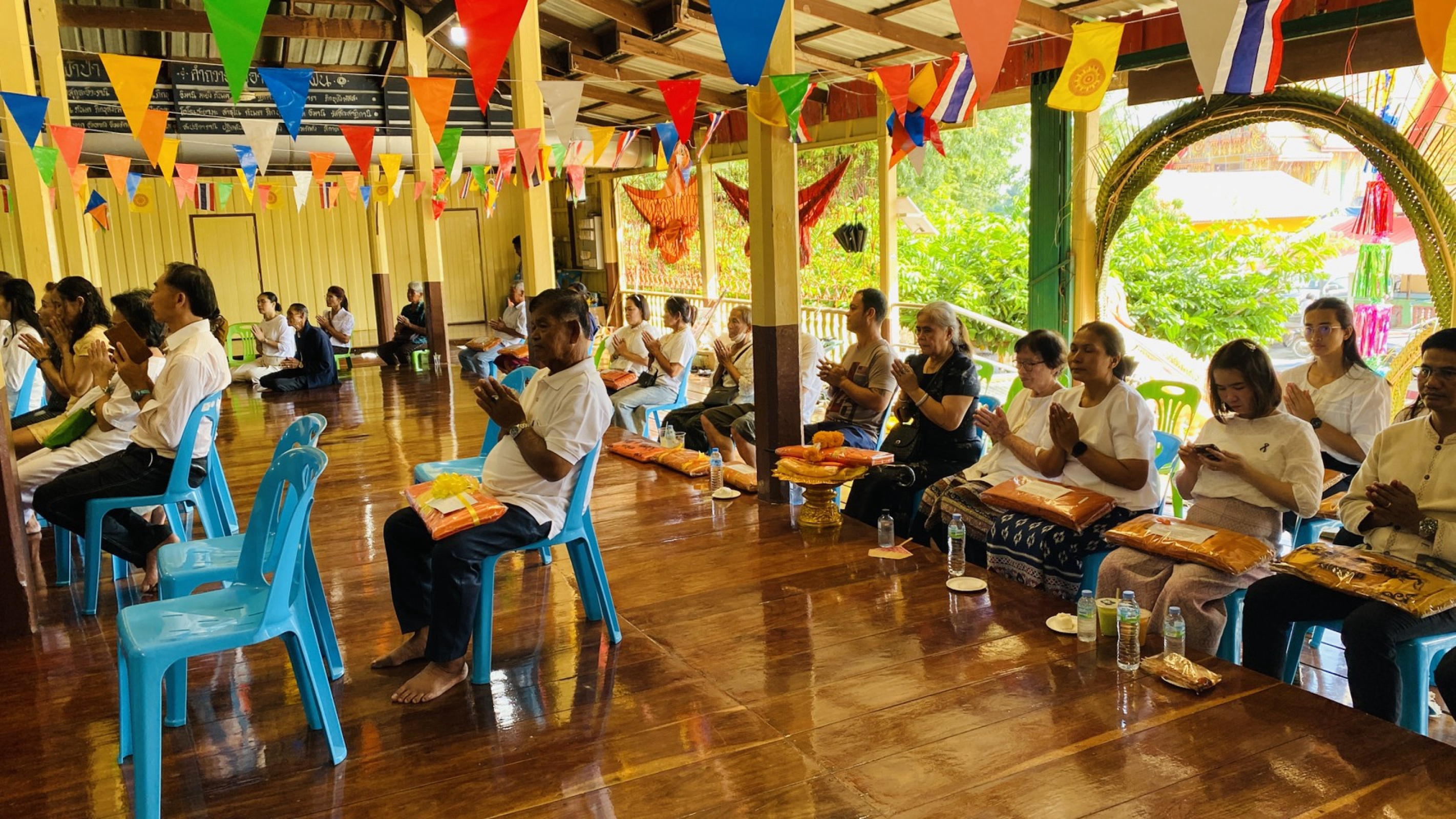 ภาพร่วมพิธีกรรมวัดสามัคคีรังสรรค์