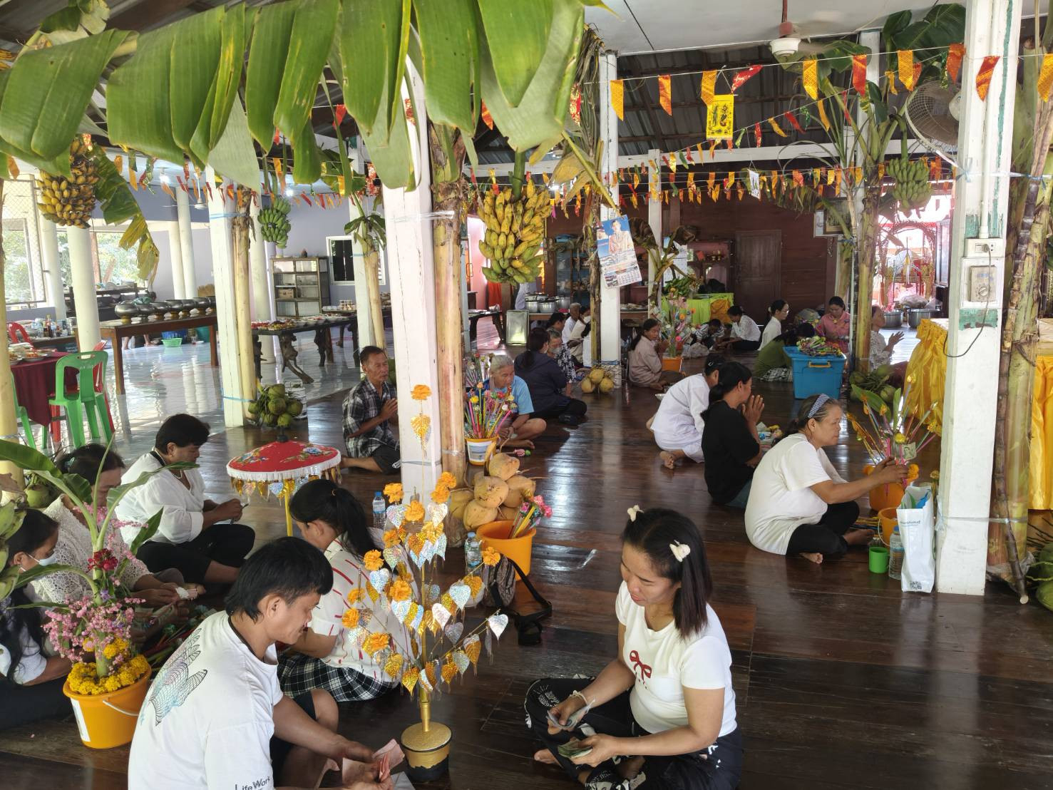 ภาพร่วมพิธีกรรมวัดตะคล้อ