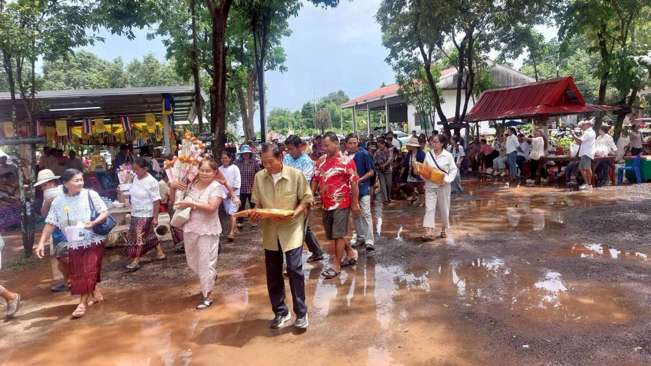 ภาพร่วมพิธีกรรมวัดหนองแหน