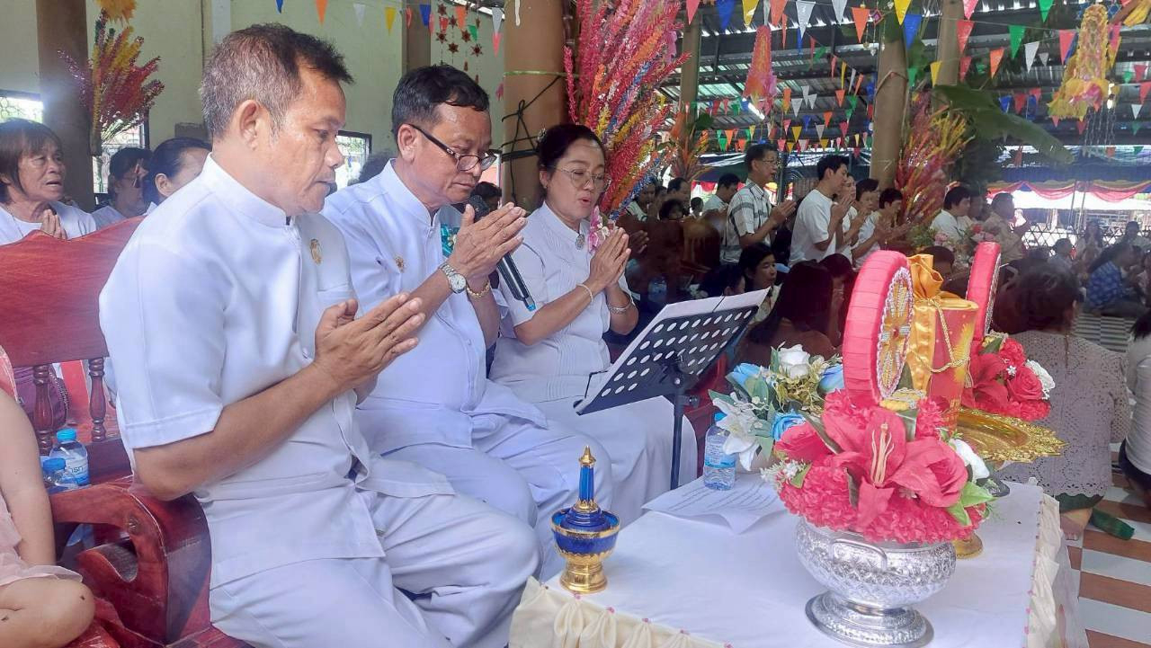 ภาพร่วมพิธีกรรมวัดหนองแหน