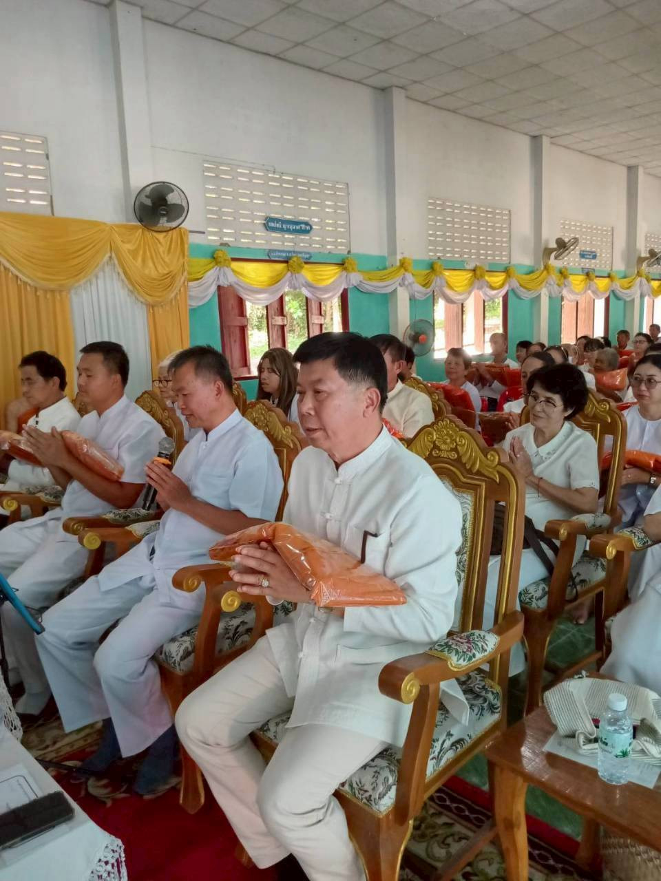 ภาพร่วมพิธีกรรมวัดไทรพร้าว