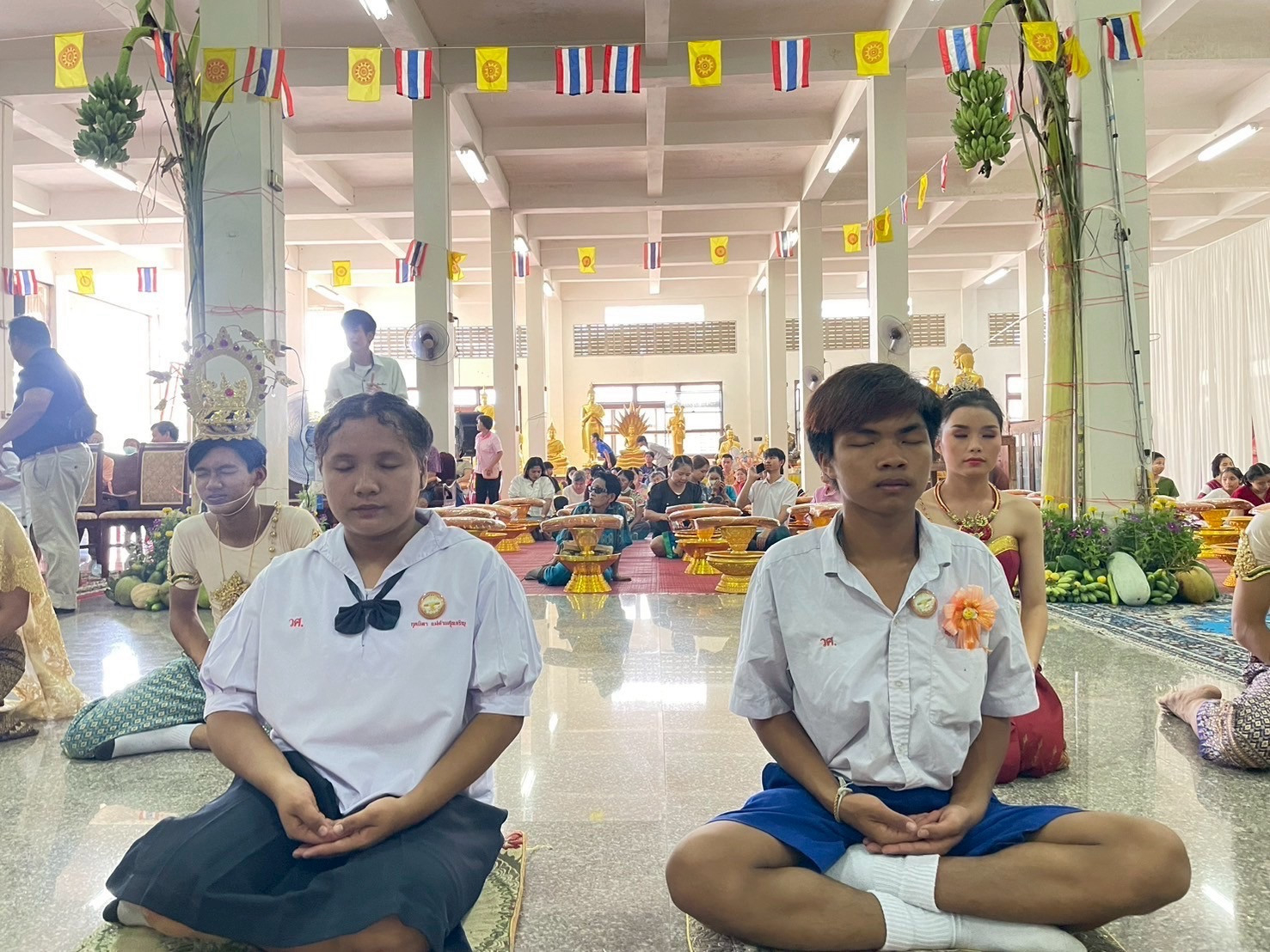 ภาพร่วมพิธีกรรมวัดสกุณปักษี